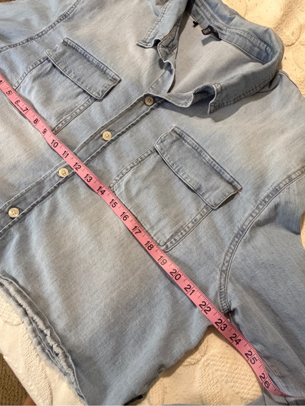 Great condition size L Buffalo David Bitton Light Blue Cropped Denim Shirt. - Picture 9 of 10